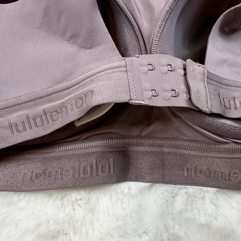 lululemon athletica Women's lavender Sports Bra - Picture 4 of 7